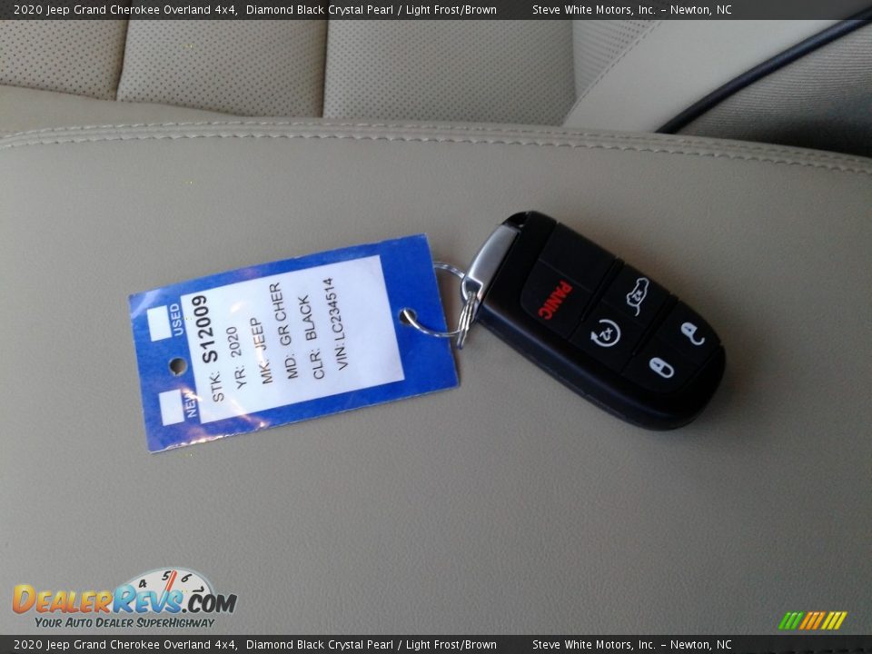 2020 Jeep Grand Cherokee Overland 4x4 Diamond Black Crystal Pearl / Light Frost/Brown Photo #35
