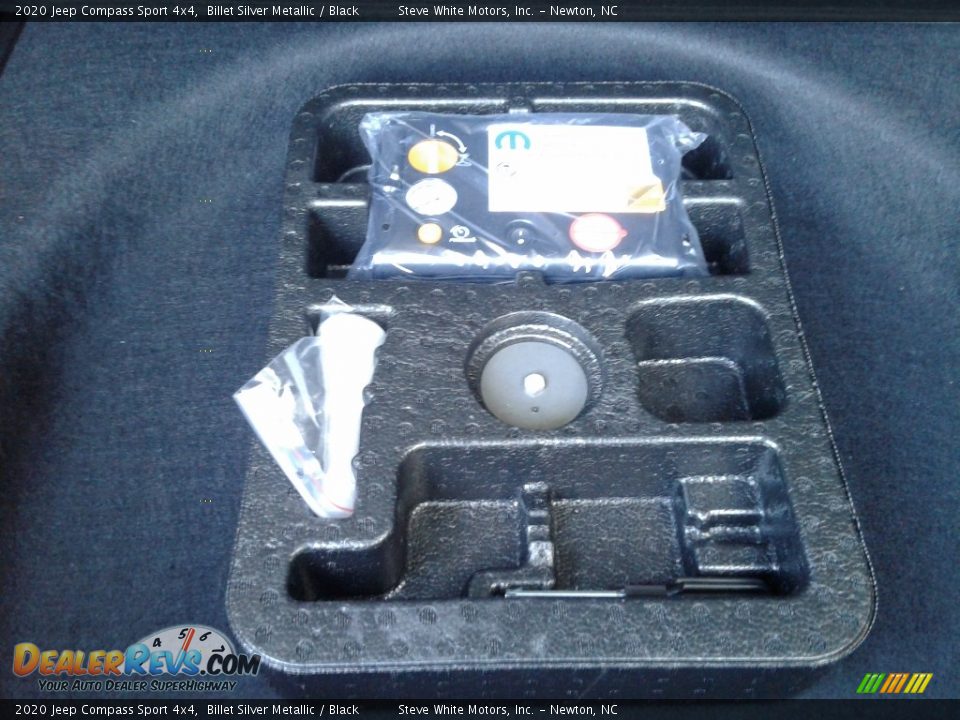 2020 Jeep Compass Sport 4x4 Billet Silver Metallic / Black Photo #17