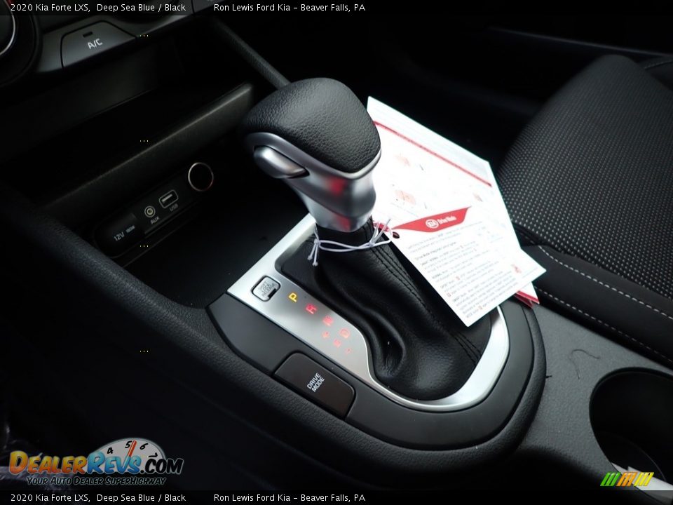2020 Kia Forte LXS Deep Sea Blue / Black Photo #13