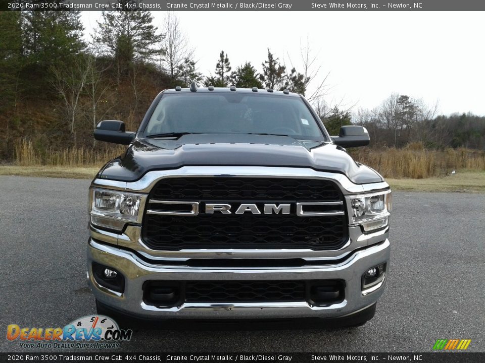 2020 Ram 3500 Tradesman Crew Cab 4x4 Chassis Granite Crystal Metallic / Black/Diesel Gray Photo #3