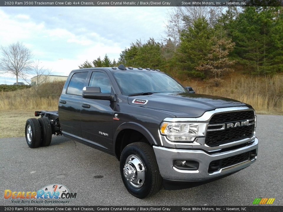 2020 Ram 3500 Tradesman Crew Cab 4x4 Chassis Granite Crystal Metallic / Black/Diesel Gray Photo #4