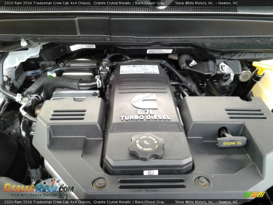 2020 Ram 3500 Tradesman Crew Cab 4x4 Chassis 6.7 Liter OHV 24-Valve Cummins Turbo-Diesel Inline 6 Cylinder Engine Photo #9