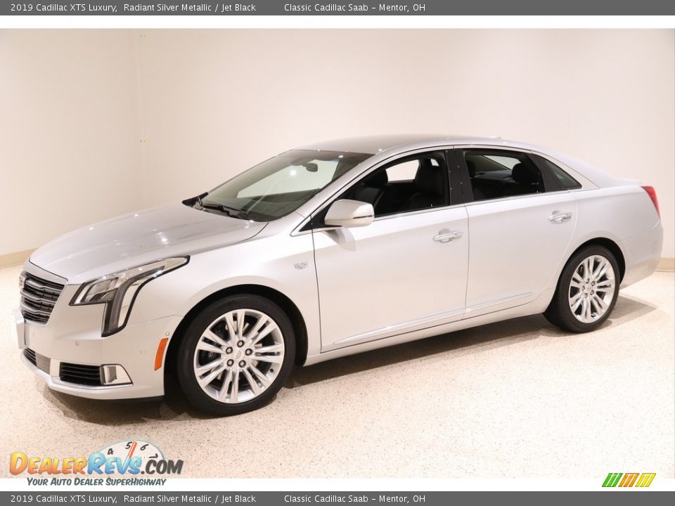 2019 Cadillac XTS Luxury Radiant Silver Metallic / Jet Black Photo #3