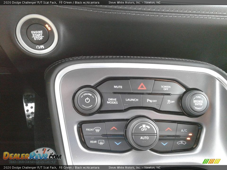 Controls of 2020 Dodge Challenger R/T Scat Pack Photo #25