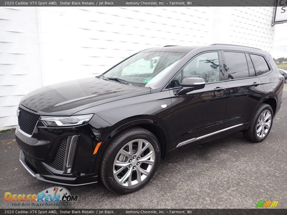Front 3/4 View of 2020 Cadillac XT6 Sport AWD Photo #2