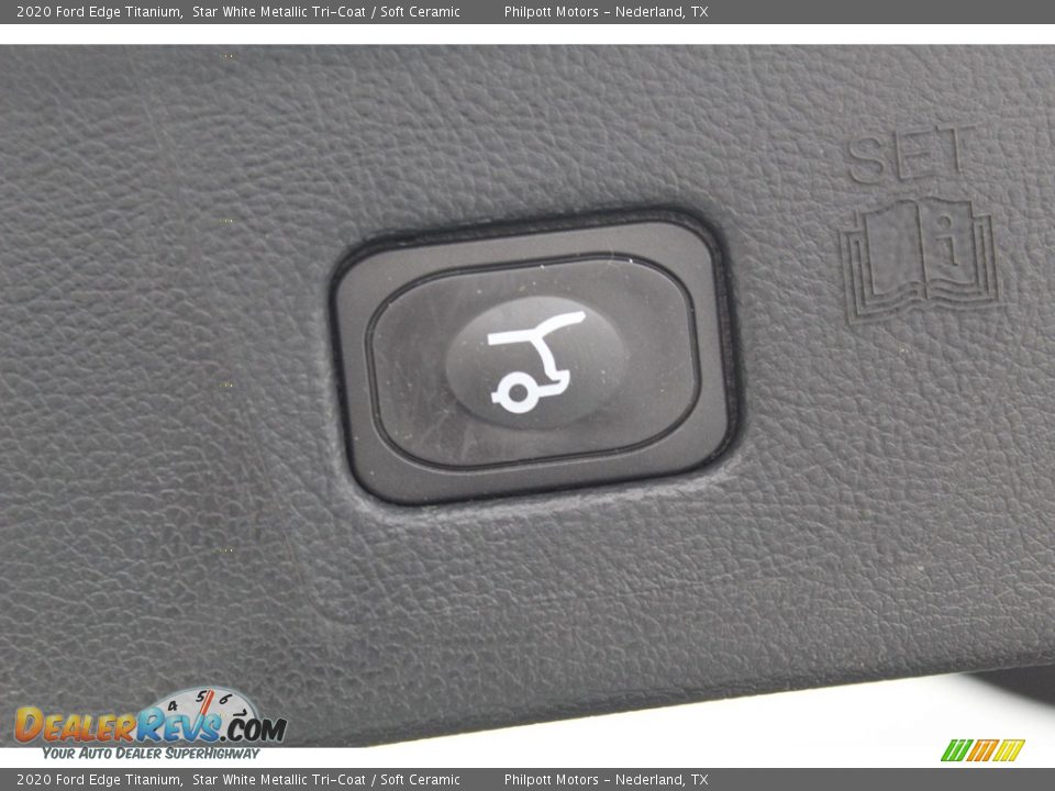 2020 Ford Edge Titanium Star White Metallic Tri-Coat / Soft Ceramic Photo #25