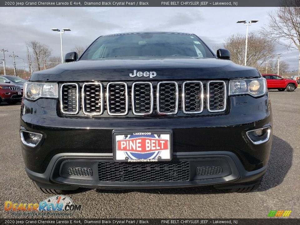 2020 Jeep Grand Cherokee Laredo E 4x4 Diamond Black Crystal Pearl / Black Photo #2