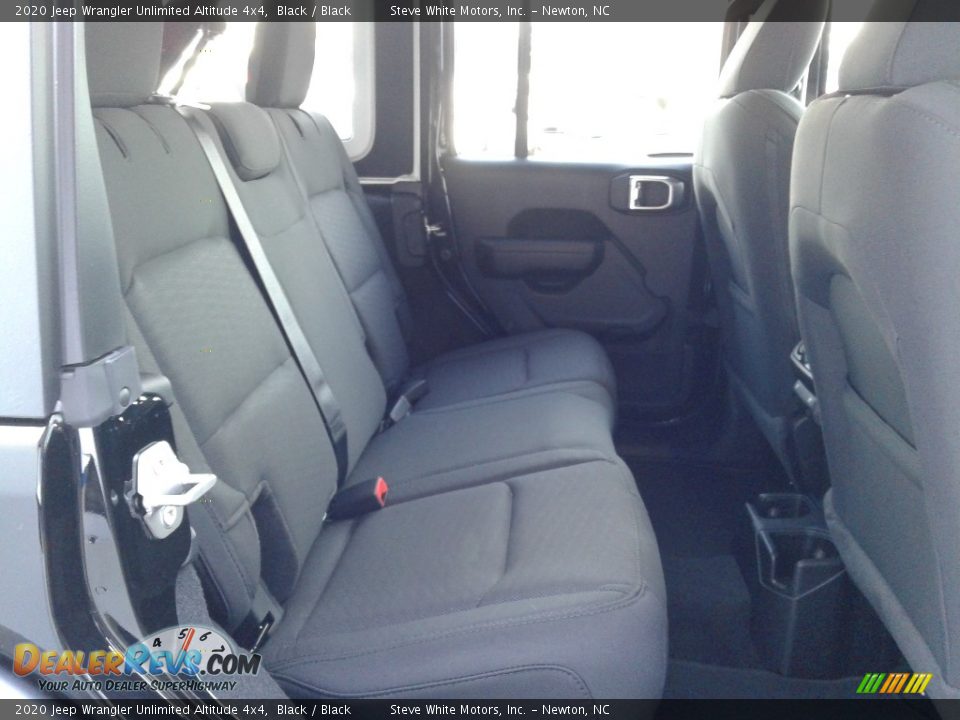 2020 Jeep Wrangler Unlimited Altitude 4x4 Black / Black Photo #17