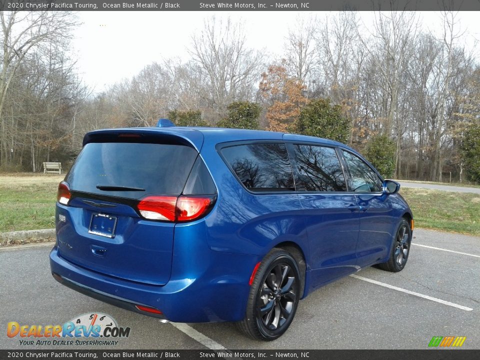 2020 Chrysler Pacifica Touring Ocean Blue Metallic / Black Photo #6