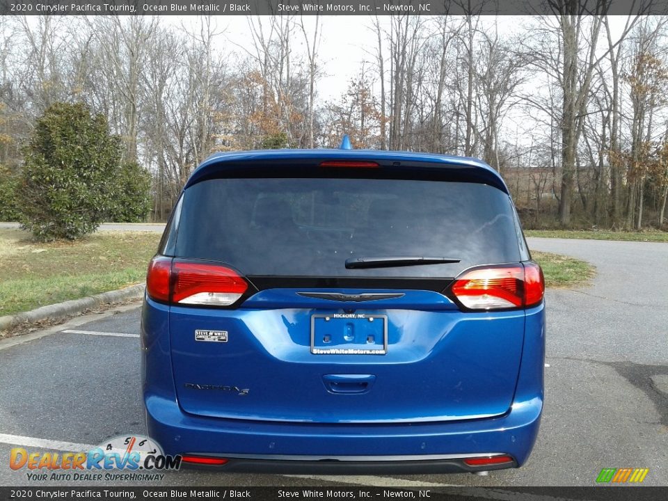 2020 Chrysler Pacifica Touring Ocean Blue Metallic / Black Photo #7
