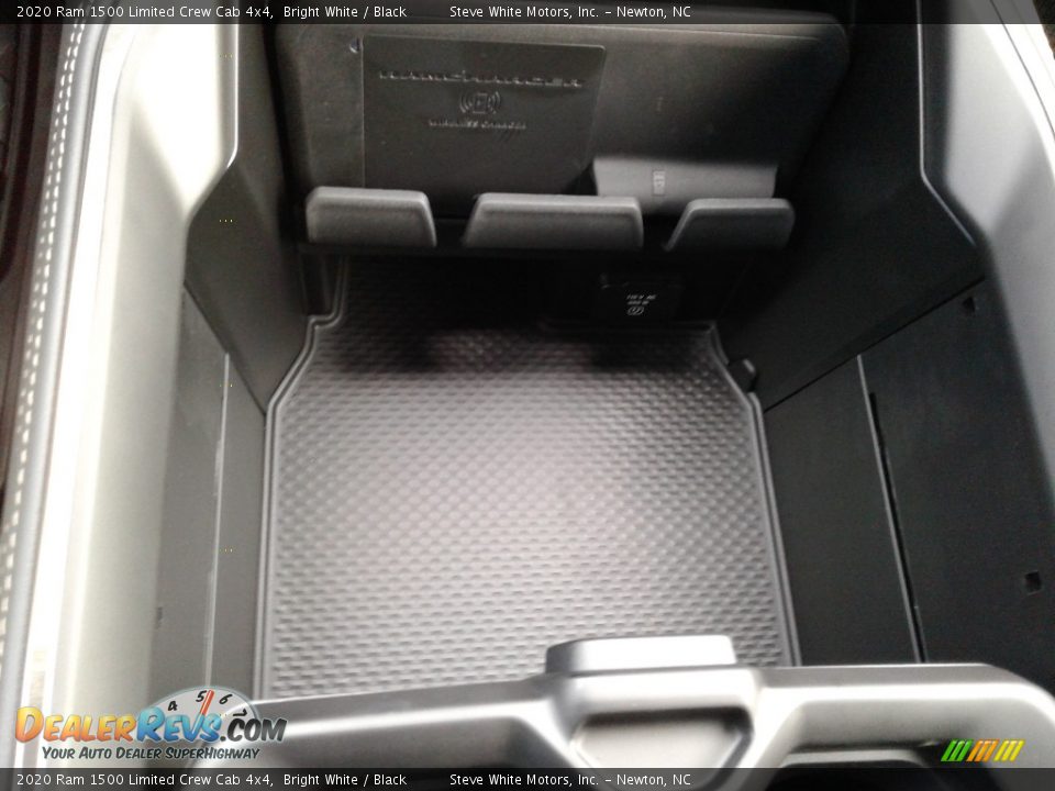 2020 Ram 1500 Limited Crew Cab 4x4 Bright White / Black Photo #20