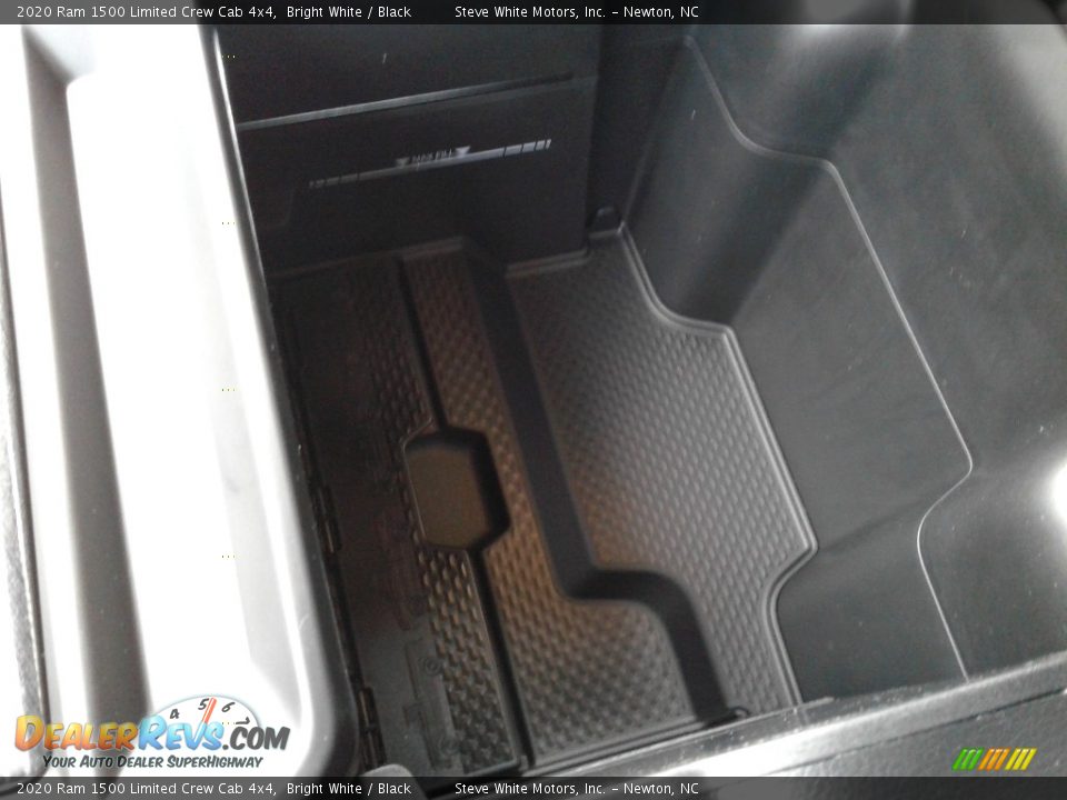 2020 Ram 1500 Limited Crew Cab 4x4 Bright White / Black Photo #24