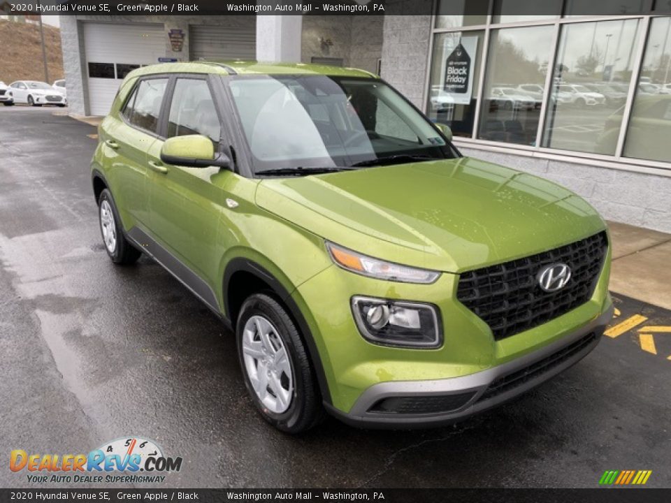 Front 3/4 View of 2020 Hyundai Venue SE Photo #2