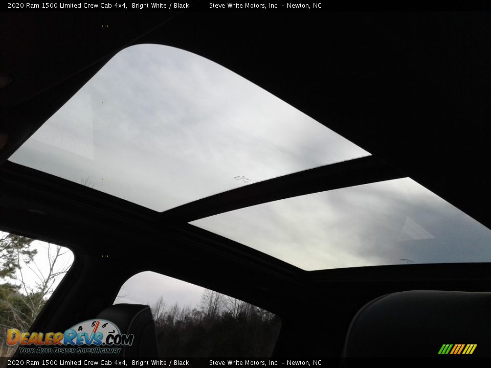 2020 Ram 1500 Limited Crew Cab 4x4 Bright White / Black Photo #29