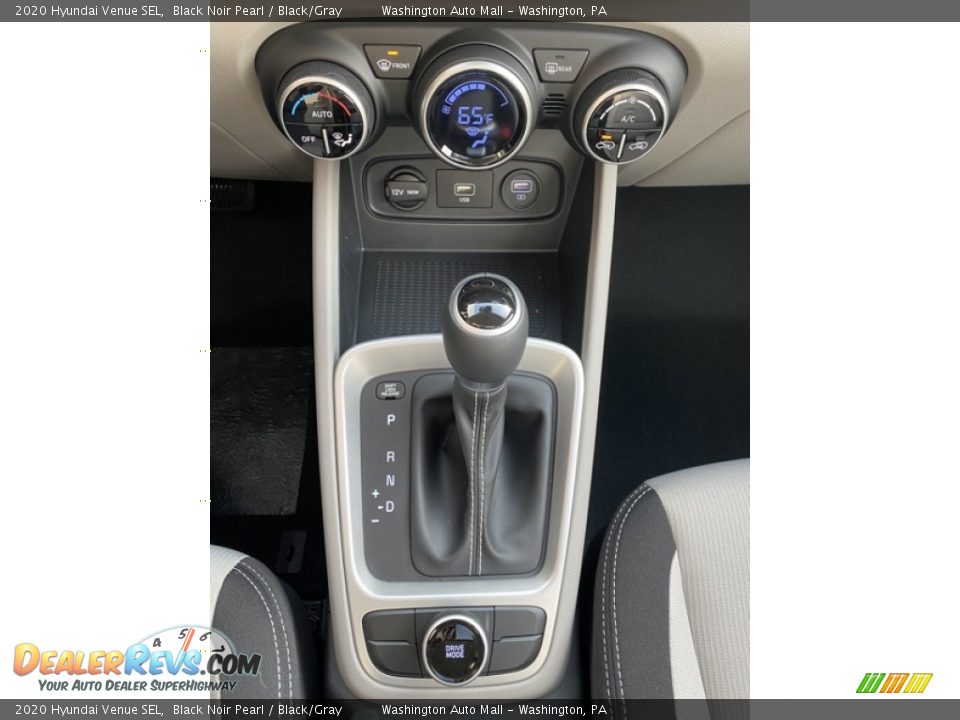 2020 Hyundai Venue SEL Shifter Photo #30