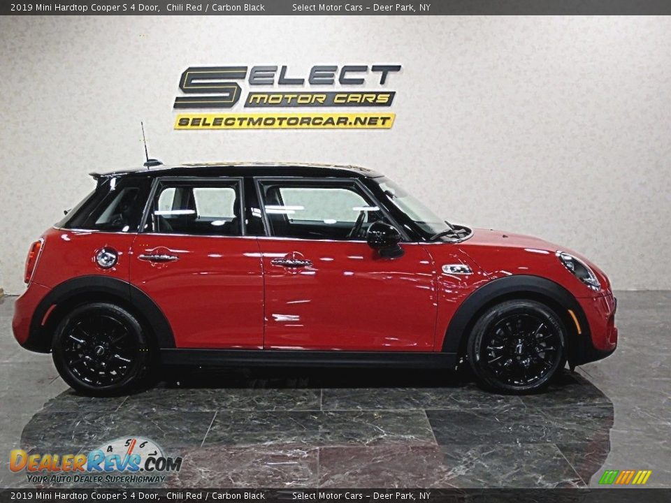 2019 Mini Hardtop Cooper S 4 Door Chili Red / Carbon Black Photo #4