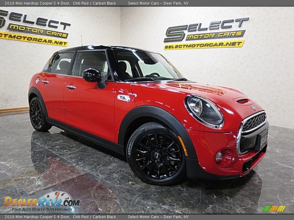 2019 Mini Hardtop Cooper S 4 Door Chili Red / Carbon Black Photo #10