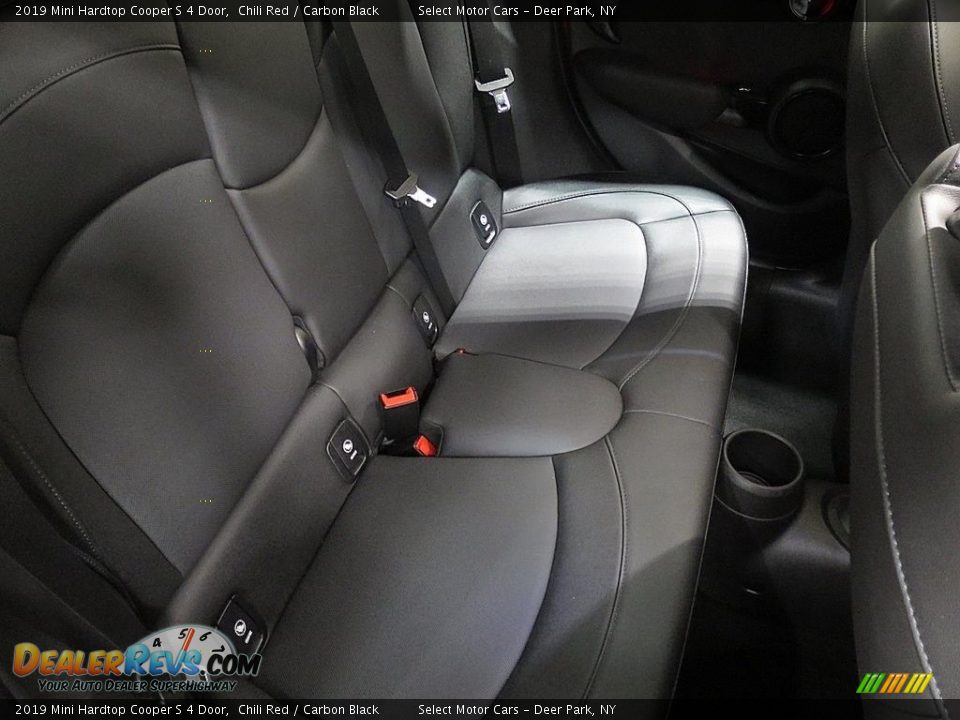 2019 Mini Hardtop Cooper S 4 Door Chili Red / Carbon Black Photo #18