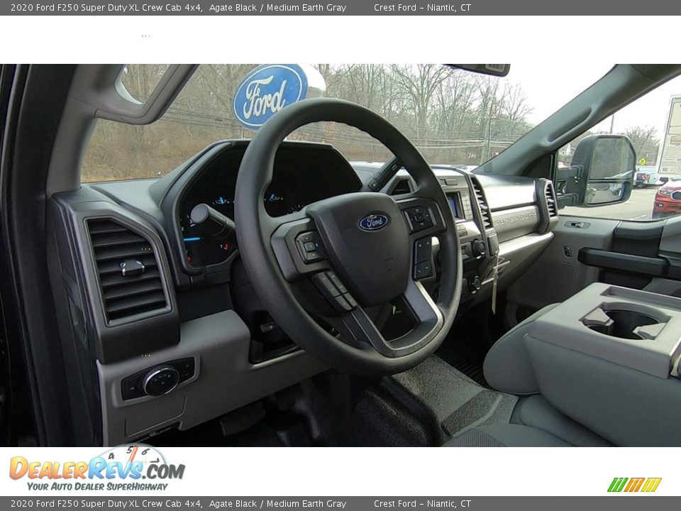 2020 Ford F250 Super Duty XL Crew Cab 4x4 Agate Black / Medium Earth Gray Photo #10