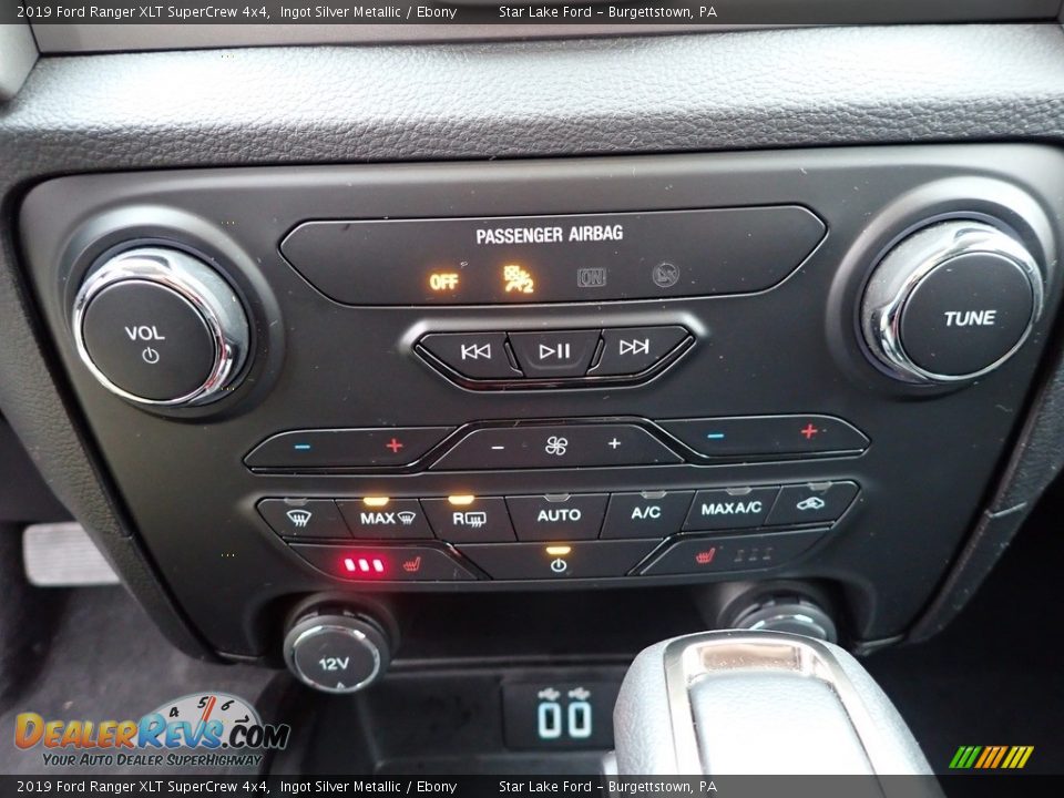 Controls of 2019 Ford Ranger XLT SuperCrew 4x4 Photo #19