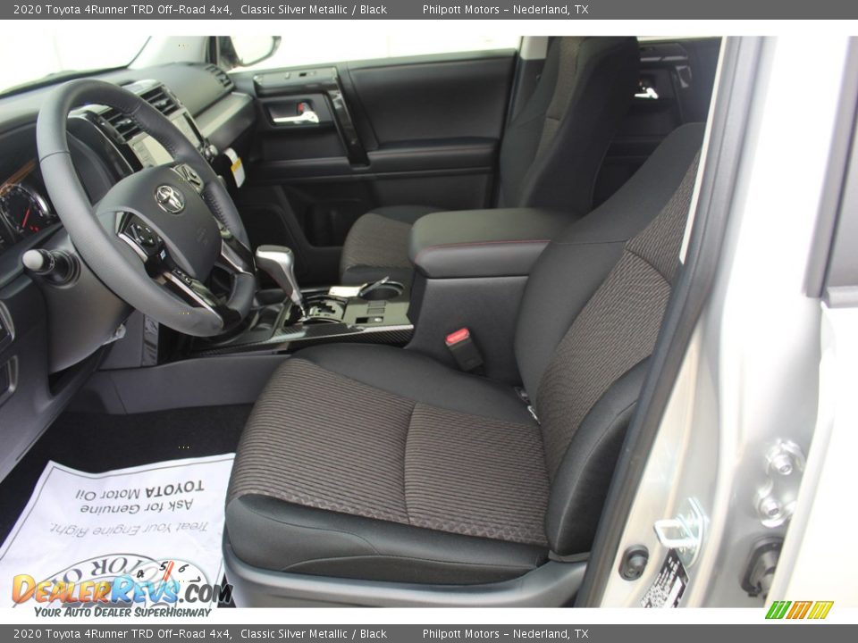 2020 Toyota 4Runner TRD Off-Road 4x4 Classic Silver Metallic / Black Photo #10