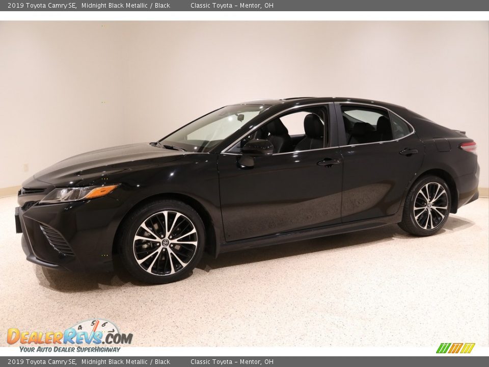 2019 Toyota Camry SE Midnight Black Metallic / Black Photo #3