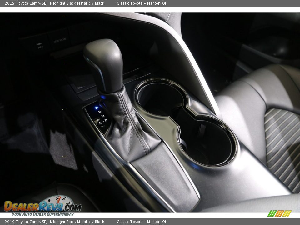 2019 Toyota Camry SE Midnight Black Metallic / Black Photo #10