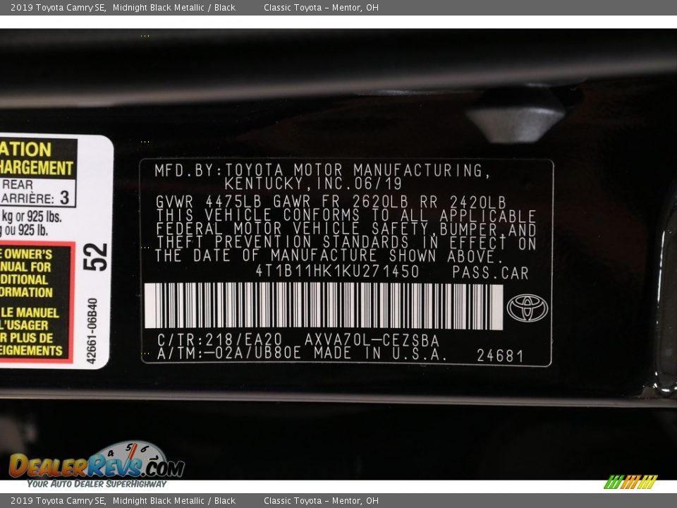 2019 Toyota Camry SE Midnight Black Metallic / Black Photo #17