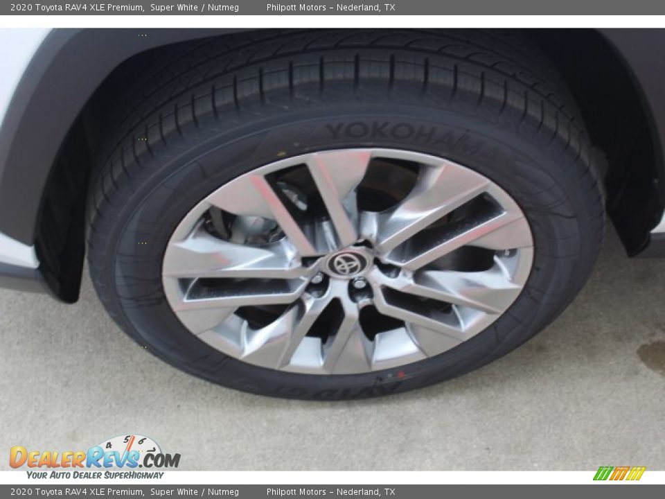 2020 Toyota RAV4 XLE Premium Super White / Nutmeg Photo #5