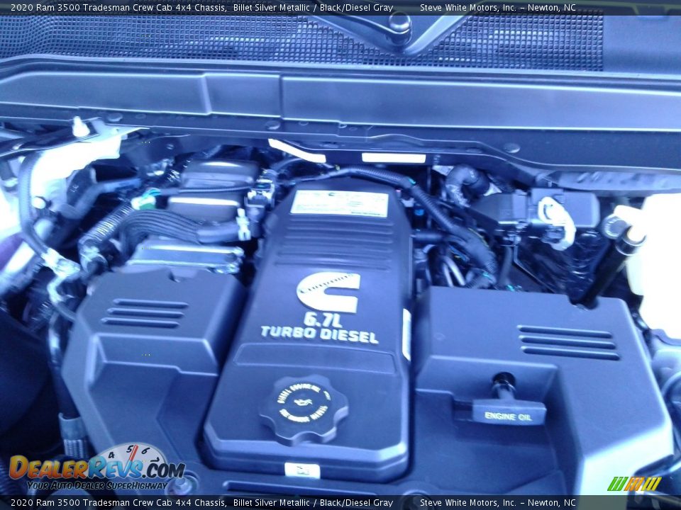 2020 Ram 3500 Tradesman Crew Cab 4x4 Chassis 6.7 Liter OHV 24-Valve Cummins Turbo-Diesel Inline 6 Cylinder Engine Photo #26
