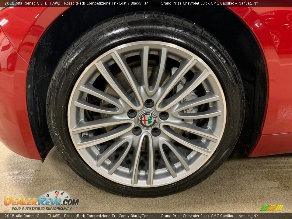 2018 Alfa Romeo Giulia Ti AWD Wheel Photo #9