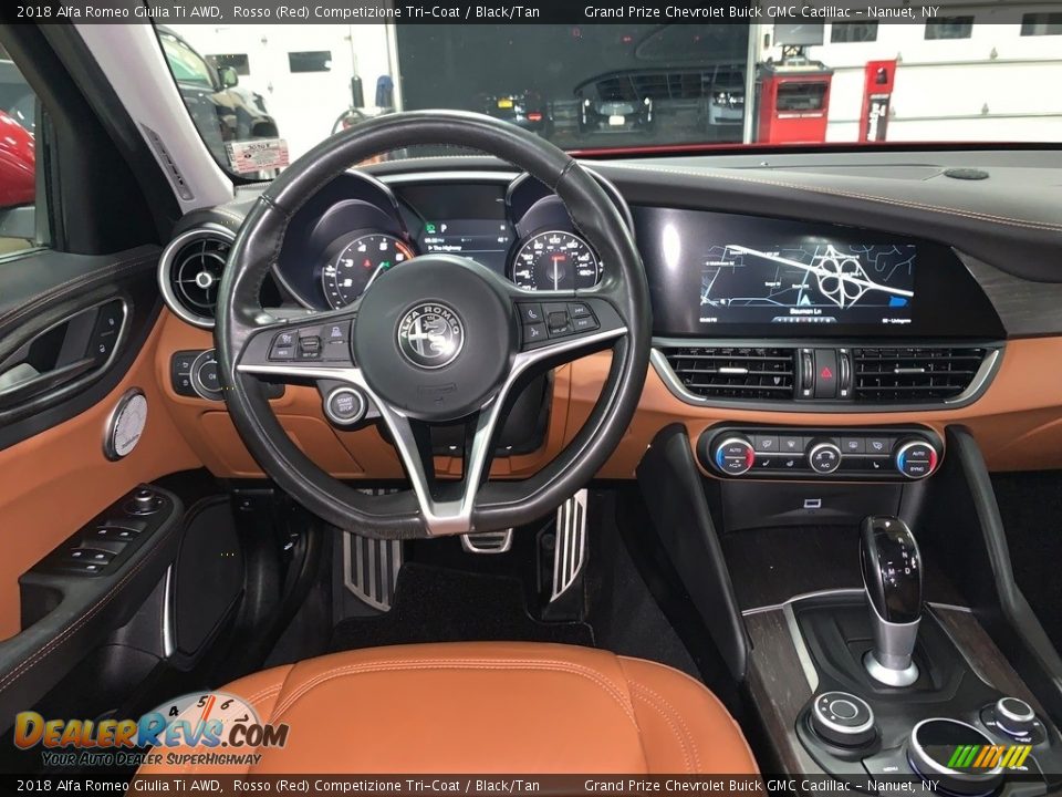 Dashboard of 2018 Alfa Romeo Giulia Ti AWD Photo #17