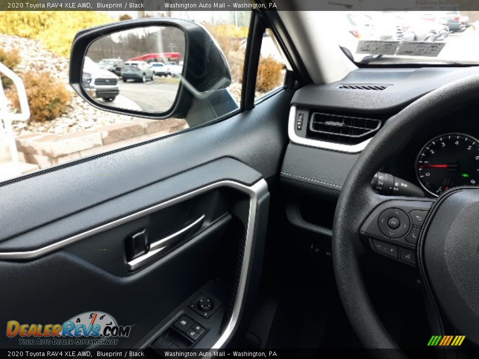 2020 Toyota RAV4 XLE AWD Blueprint / Black Photo #11