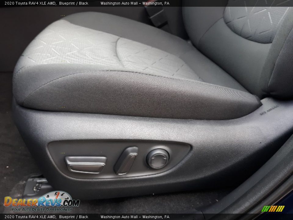 2020 Toyota RAV4 XLE AWD Blueprint / Black Photo #13