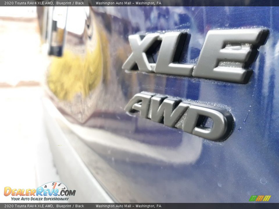 2020 Toyota RAV4 XLE AWD Blueprint / Black Photo #18