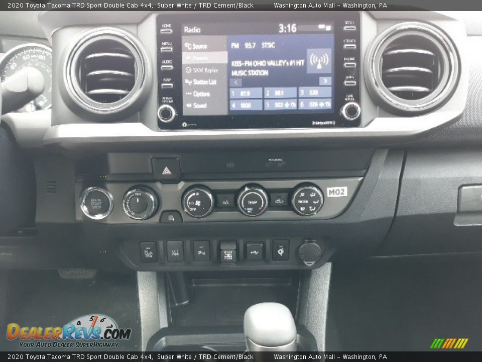 2020 Toyota Tacoma TRD Sport Double Cab 4x4 Super White / TRD Cement/Black Photo #25