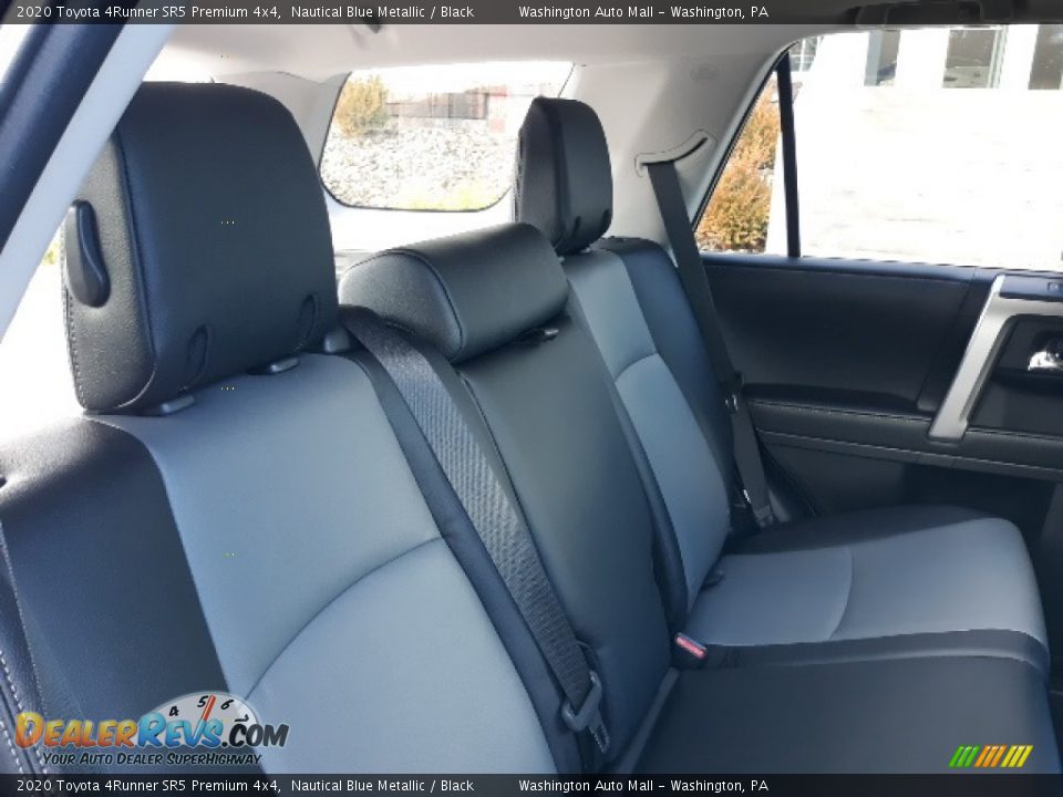 2020 Toyota 4Runner SR5 Premium 4x4 Nautical Blue Metallic / Black Photo #22