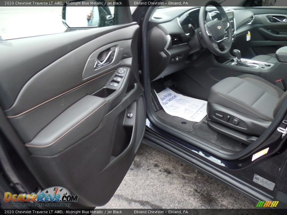 2020 Chevrolet Traverse LT AWD Midnight Blue Metallic / Jet Black Photo #14