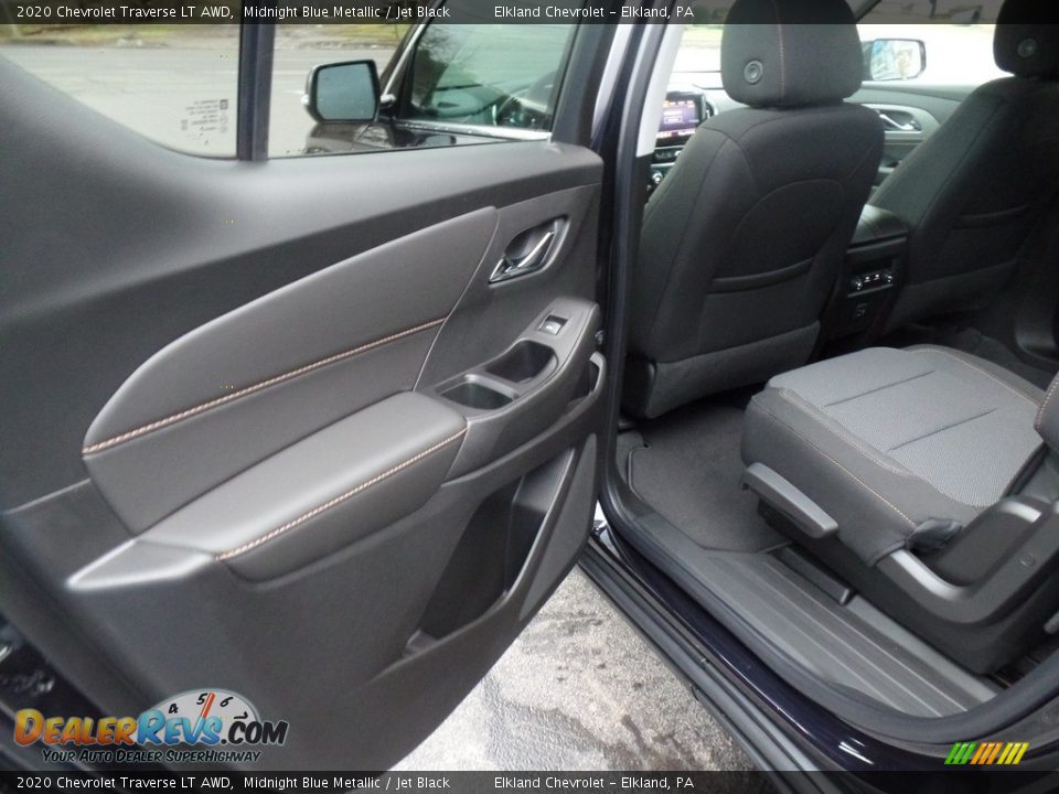 2020 Chevrolet Traverse LT AWD Midnight Blue Metallic / Jet Black Photo #32