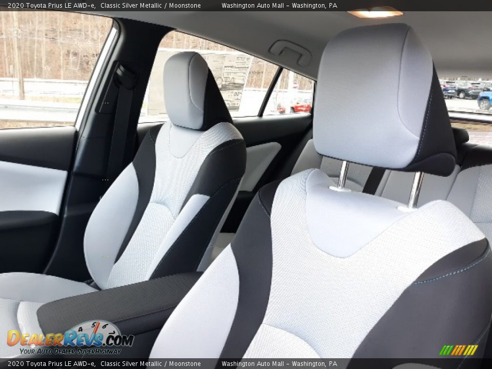 Front Seat of 2020 Toyota Prius LE AWD-e Photo #5