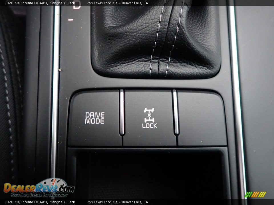 2020 Kia Sorento LX AWD Sangria / Black Photo #16