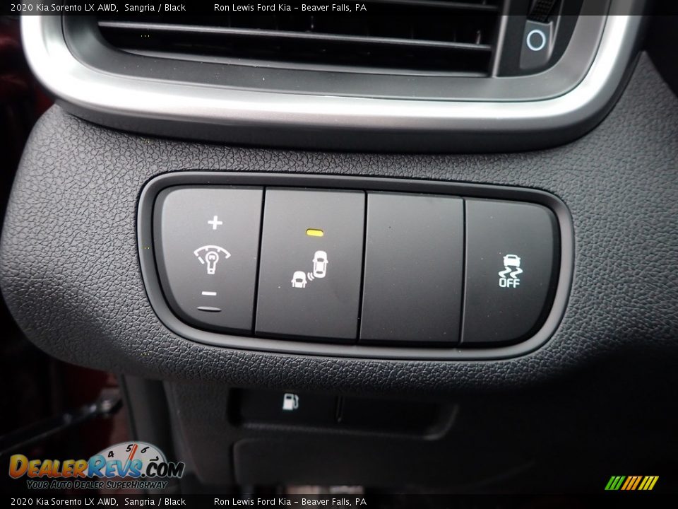 2020 Kia Sorento LX AWD Sangria / Black Photo #18