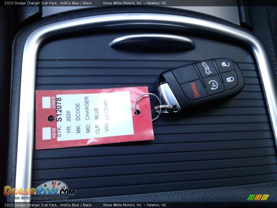 Keys of 2020 Dodge Charger Scat Pack Photo #29