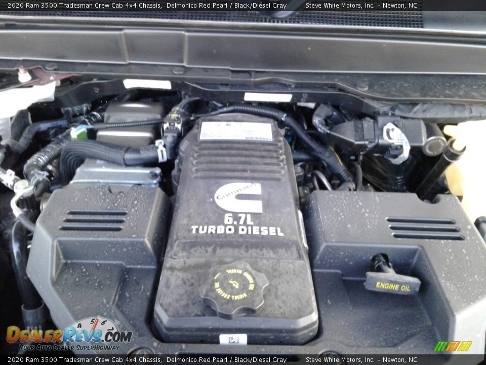 2020 Ram 3500 Tradesman Crew Cab 4x4 Chassis 6.7 Liter OHV 24-Valve Cummins Turbo-Diesel Inline 6 Cylinder Engine Photo #9