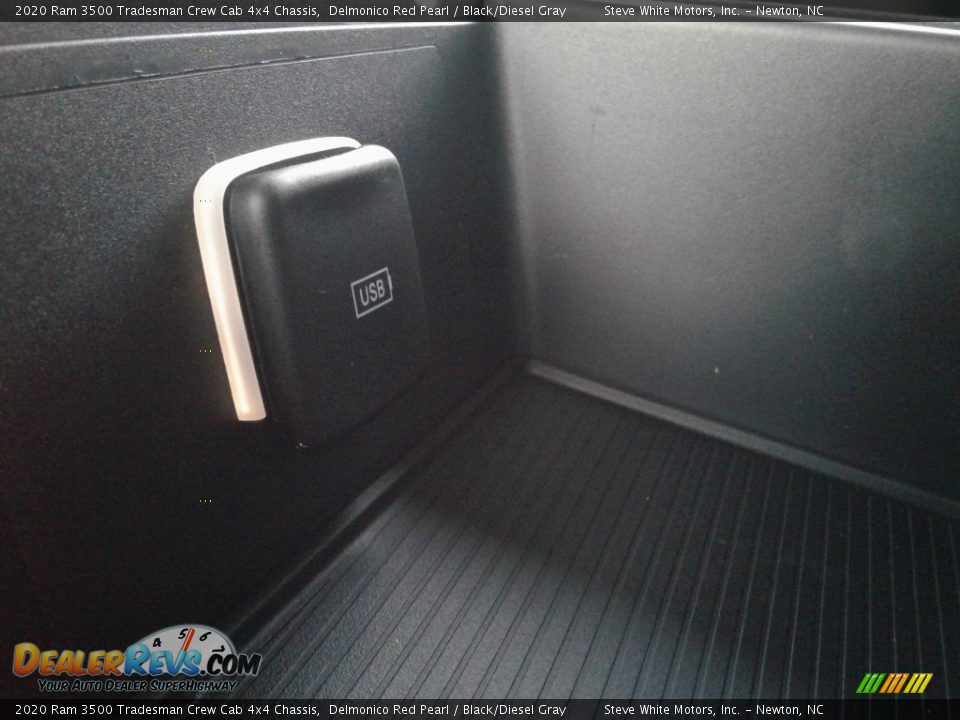 2020 Ram 3500 Tradesman Crew Cab 4x4 Chassis Delmonico Red Pearl / Black/Diesel Gray Photo #24