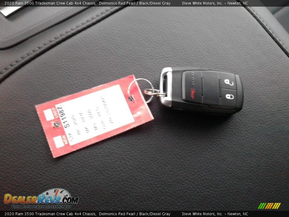 2020 Ram 3500 Tradesman Crew Cab 4x4 Chassis Delmonico Red Pearl / Black/Diesel Gray Photo #26