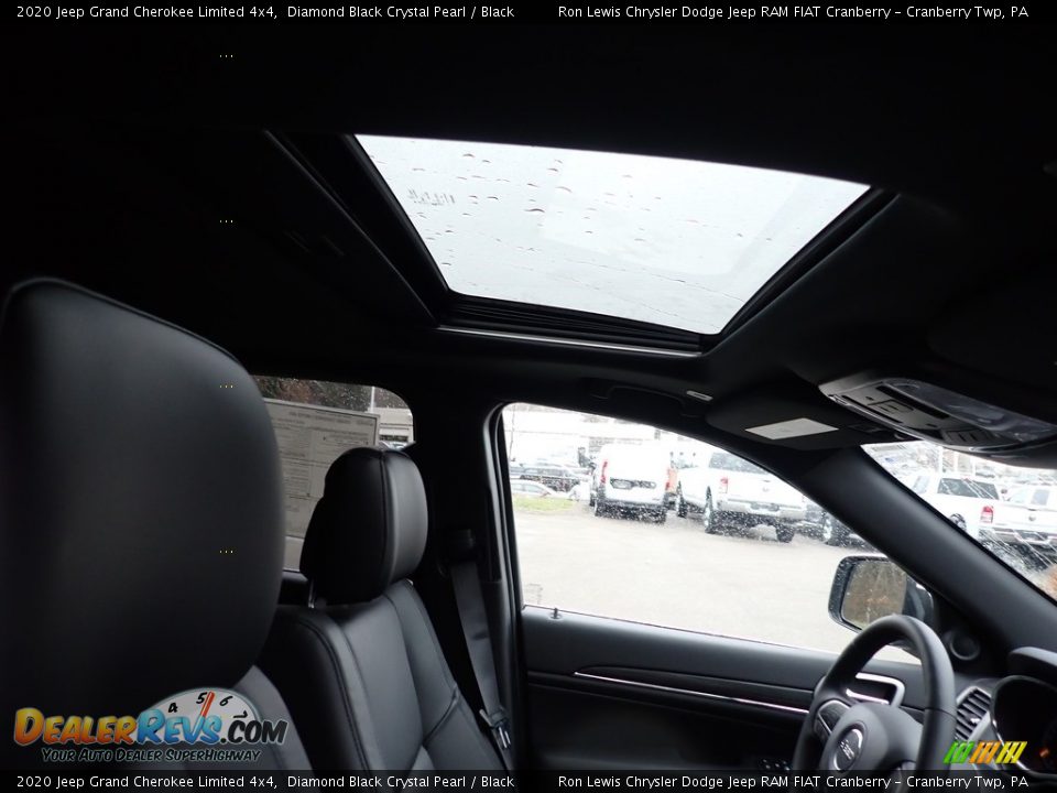 2020 Jeep Grand Cherokee Limited 4x4 Diamond Black Crystal Pearl / Black Photo #11