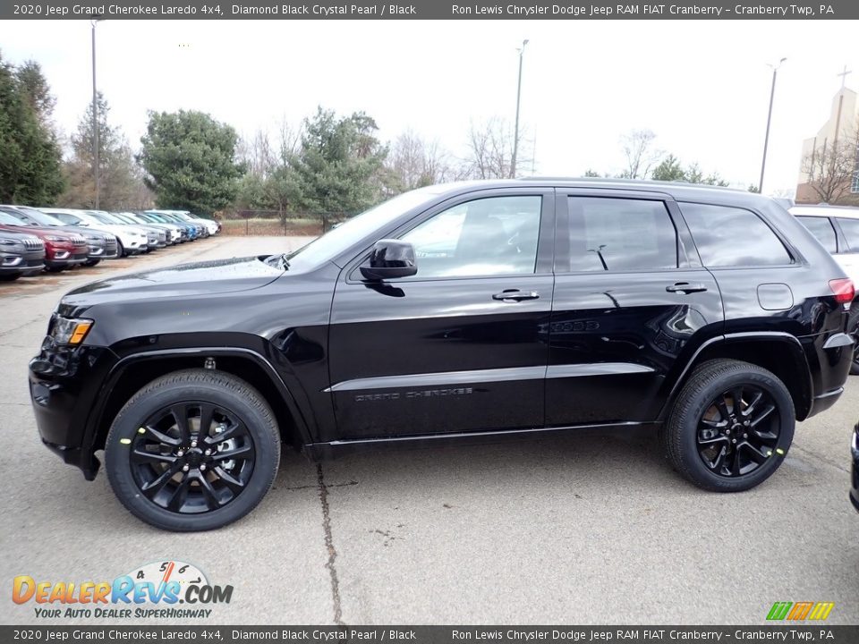 2020 Jeep Grand Cherokee Laredo 4x4 Diamond Black Crystal Pearl / Black Photo #2