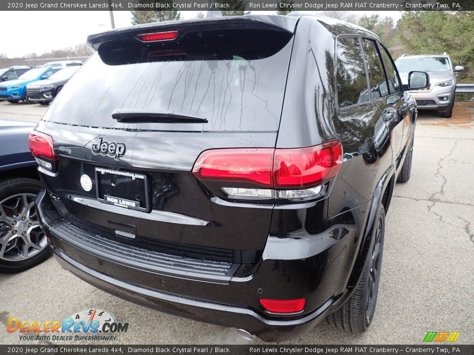 2020 Jeep Grand Cherokee Laredo 4x4 Diamond Black Crystal Pearl / Black Photo #5