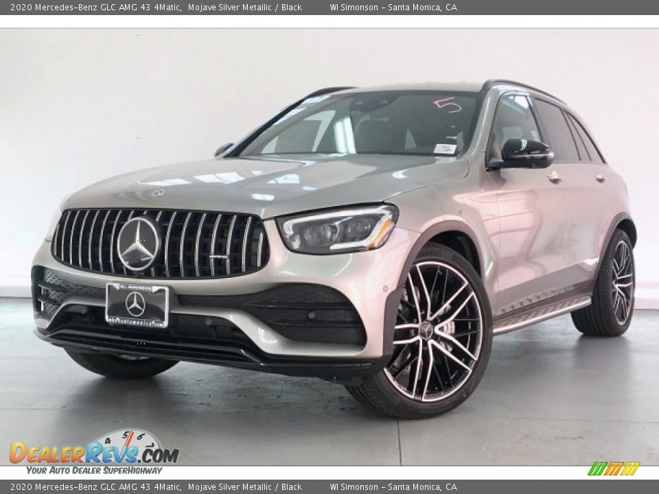 Front 3/4 View of 2020 Mercedes-Benz GLC AMG 43 4Matic Photo #12
